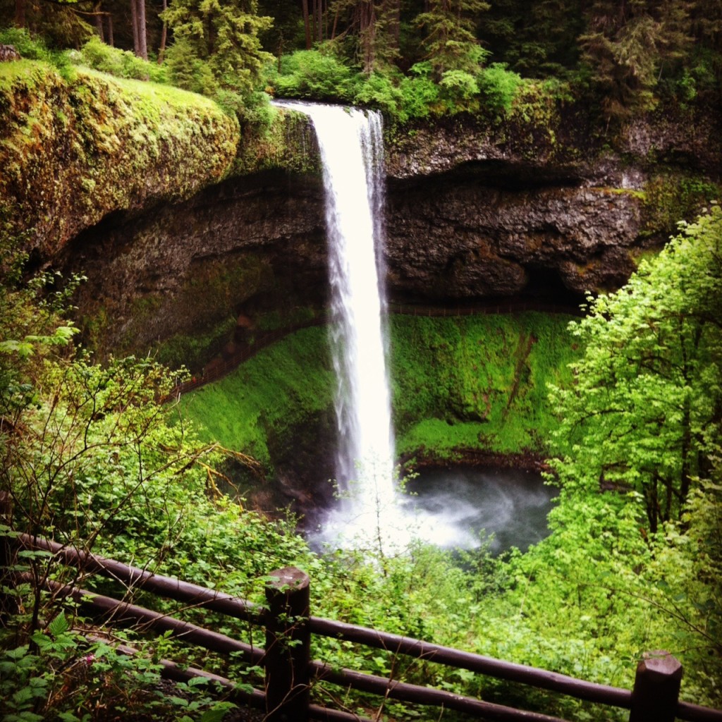 SIlver Falls State Park waterfall hike