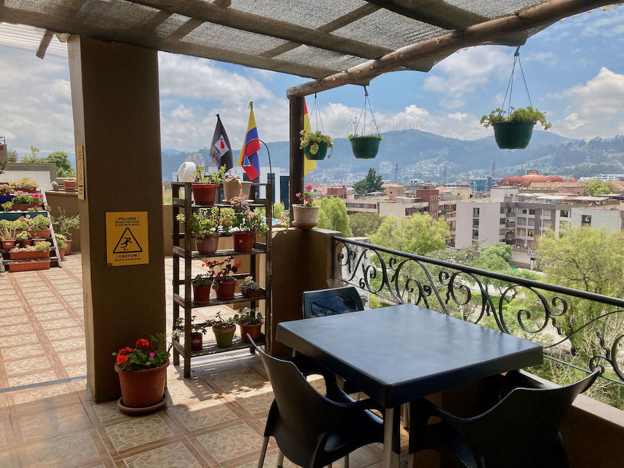 outdoor cafe views in Cuenca
