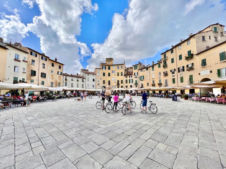 Lucca Day Trip Guide + self guided walking tour from Lucca train station