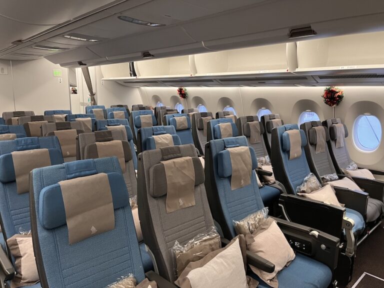 Singapore Airlines Business Class Review A350900 Long Haul Seattle to
