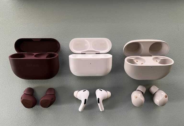 How to Choose the Best Earbuds for Travelers