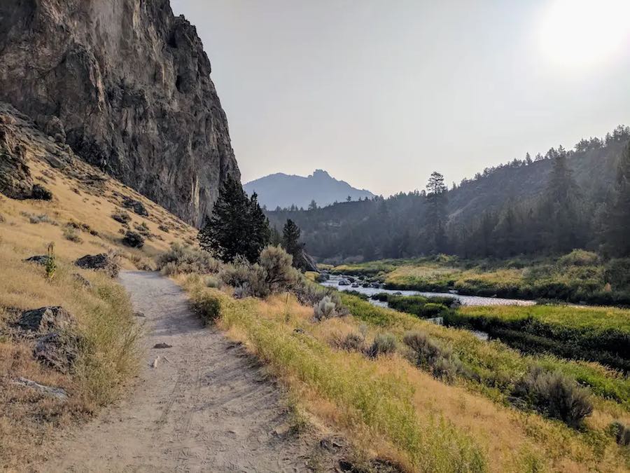 Smith Rock River Trail