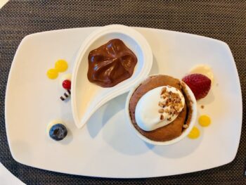 chocolate mousse dessert
